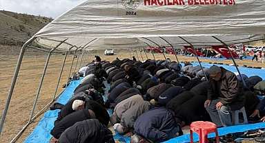HACILAR KASABASINDA YAĞMUR DUASI