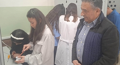 ORTAOKUL ÖĞRENCİLERİ TEZGAH BAŞINDA