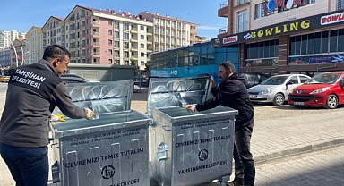 YAHŞİHAN’DA ÇÖP KONTEYNERLERİ YENİLENİYOR