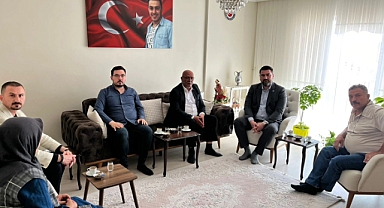 ANAHTAR PARTİ FEDAKAR ANNELERİ UNUTMADI