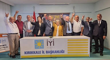 İYİ PARTİ YENİ BEŞ İLÇE BAŞKANINI ATADI