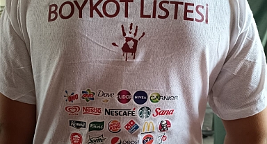 ÖĞRENCİLER BOYKOT ÜRÜNLERİNİ ÜZERİNE GİYDİ