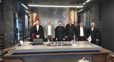 BAŞKAN ONUR BAŞARAN, ÜYELERİNİN YANINDA 