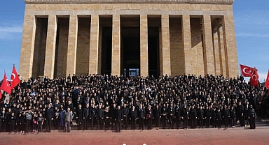 EMANETİN BEKÇİLERİ ATA’NIN HUZURUNDA 