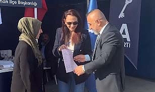 YAHŞİHAN'DA GENÇLERDEN ANAHTAR PARTİ'YE YOĞUN İLGİ 