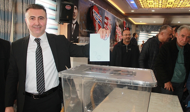 BAŞKAN YÜCEL KARABACAK, GÜVEN TAZELEDİ 