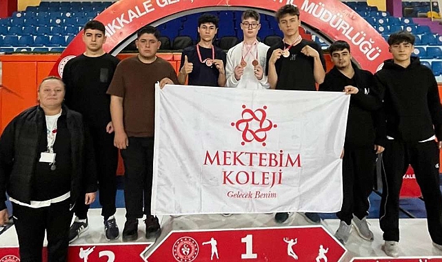 MEKTEBİM KOLEJİ, MADALYALARI TOPLADI 