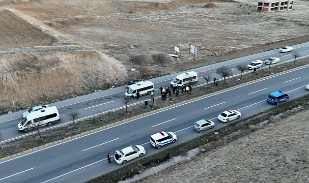 ZİNCİRLEME KAZADA: 10 YARALI