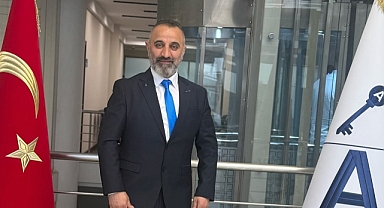 ANAHTAR PARTİ YAHŞİHAN İLÇE BAŞKANI SERDAL ÖGET’TEN BAYRAK TEPKİSİ