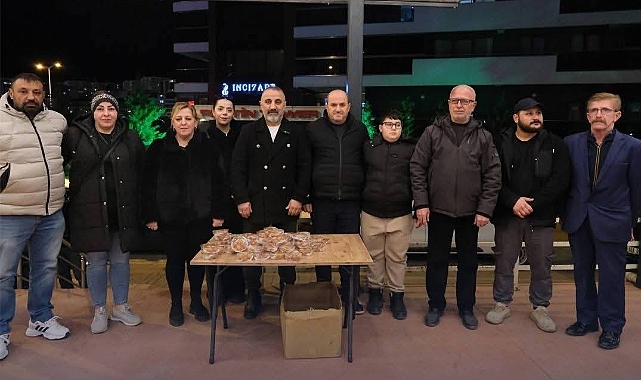  CEMAATİN AĞIZINI TATLANDIRDILAR 