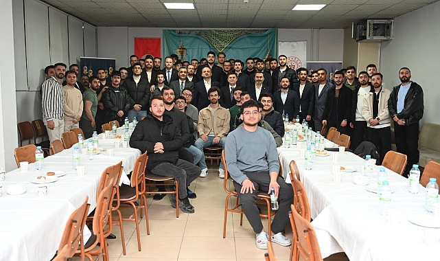 HAMİDİYE ERKEK ÖĞRENCİ YURDU’NDA SAHUR YAPTILAR 