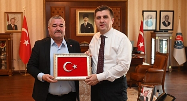  DEREKIŞLA KÖYÜ DERNEK BAŞKANI TAPLAKTEPE'DEN VALİ SARIİBRAHİM'E ZİYARET