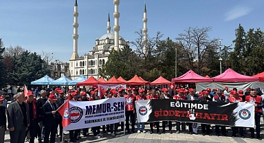 ÖĞRETMENE UZANAN EL GELECEĞE UZANMIŞTIR