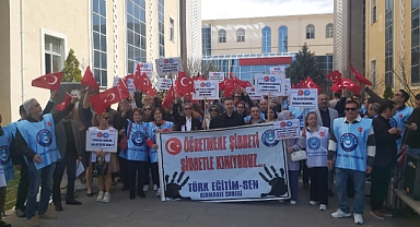 ŞİDDETE KARŞI MEYDANA İNDİLER 