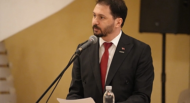 SİZLER HEPİNİZ GELECEĞİN BİR GÜLÜ, YILDIZI VE İKBAL IŞIĞISINIZ