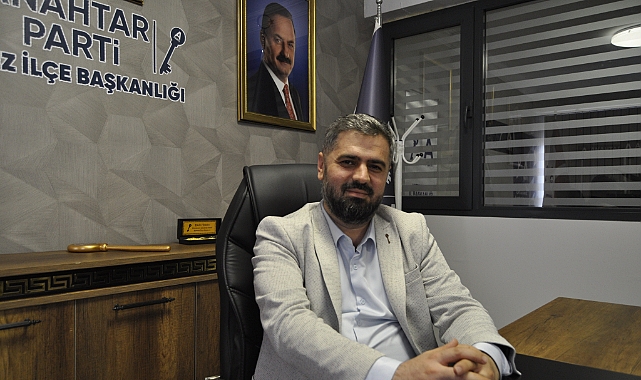 GÖLGESİNE SIĞINABİLECEĞİMİZ ULU BİR ÇINAR 