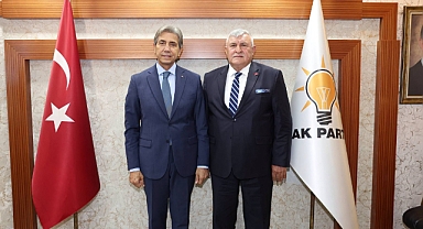ÇELEBİ'NİN PROJELERİ AK PARTİ İL BAŞKANLIĞINDA MASAYA YATIRILDI