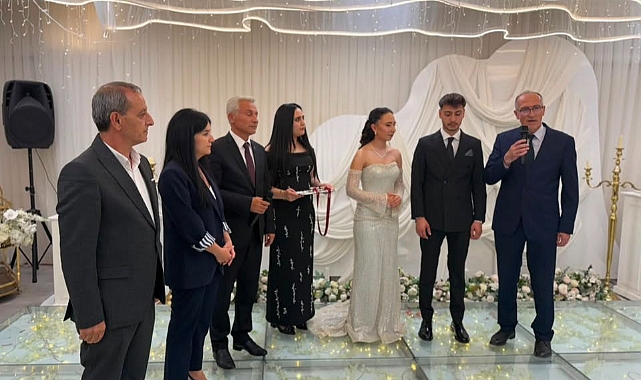 DÜĞÜNLERE KATILIM REKORU MELİKE BORAN İSMAİLOĞULLARI'NDAN